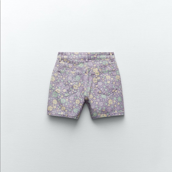 Zara PRINTED STRAIGHT FIT SHORTS - Picture 3 of 5